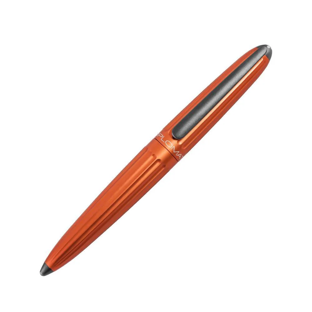 Diplomat Fountain Pen - Aero Orange - Image 3