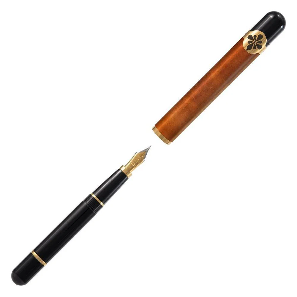Diplomat Fountain Pen - XO Triple 5 - Camel Leather - Limited Edition (2025) - Image 3