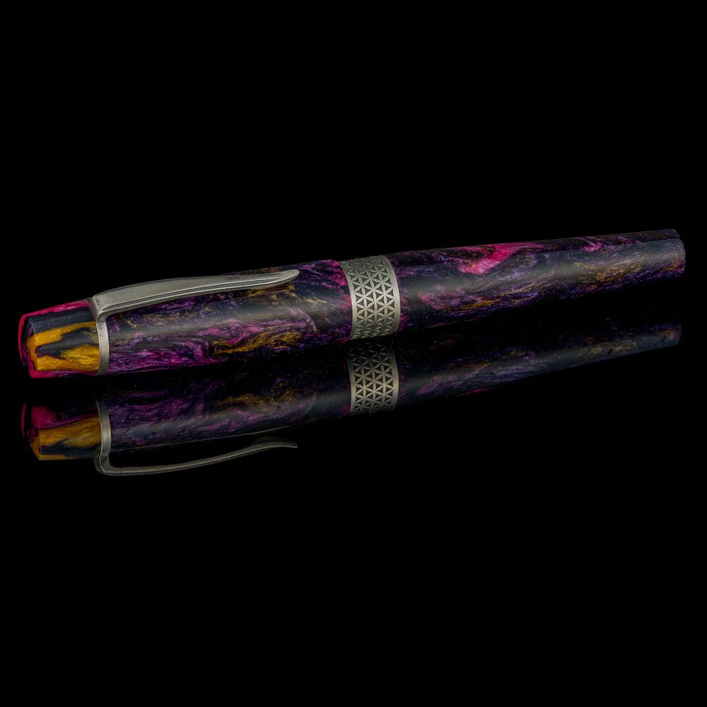 Kilk × @micahfinds Manila Sunset Fountain Pen - Image 5