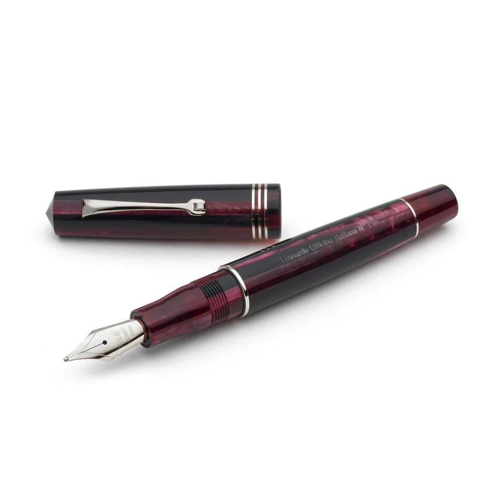 Leonardo Fountain Pen - Momento Zero (14K Gold) - Prugna (Prune) - Image 3