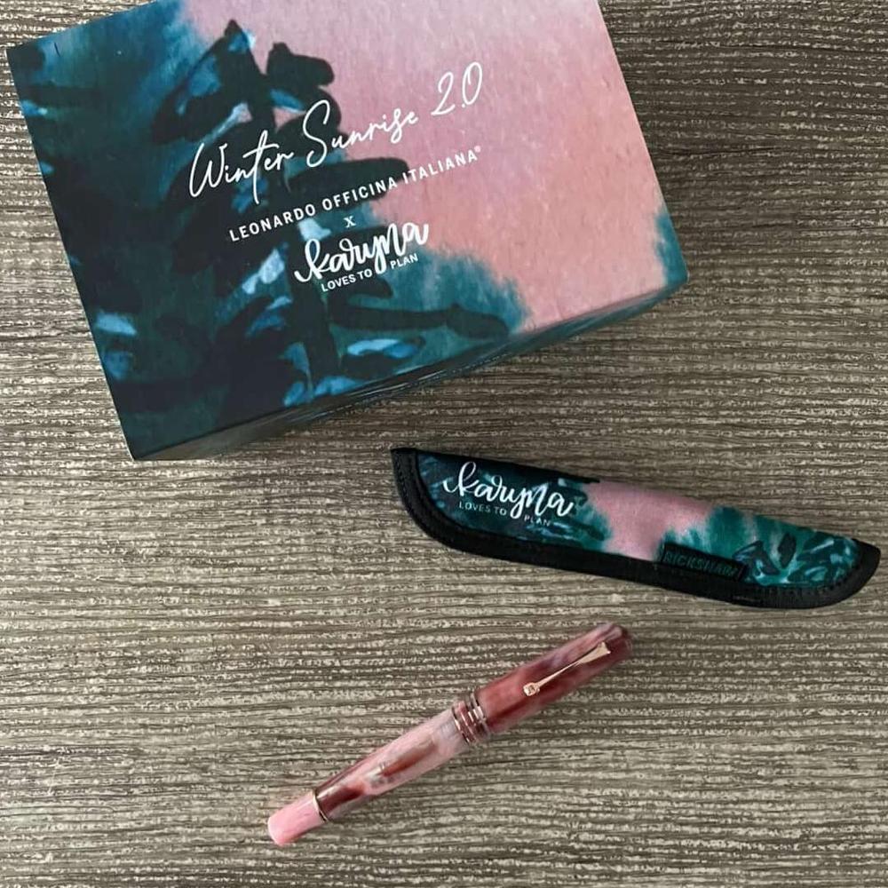 Leonardo × @karynalovestoplan - Momento Zero Grande 2.0 Winter Sunrise Fountain Pen Set - Image 5