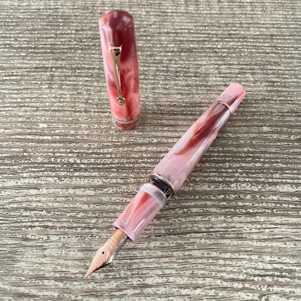 Leonardo × @karynalovestoplan - Momento Zero Grande 2.0 Winter Sunrise Fountain Pen Set - Image 7