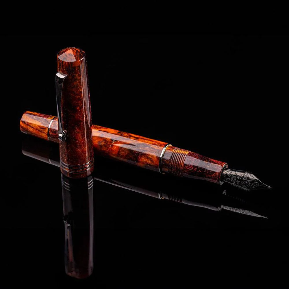 Leonardo × @scientificallyengineered Hatching Halloween "Jack-O-Lantern" Fountain Pen - Image 3