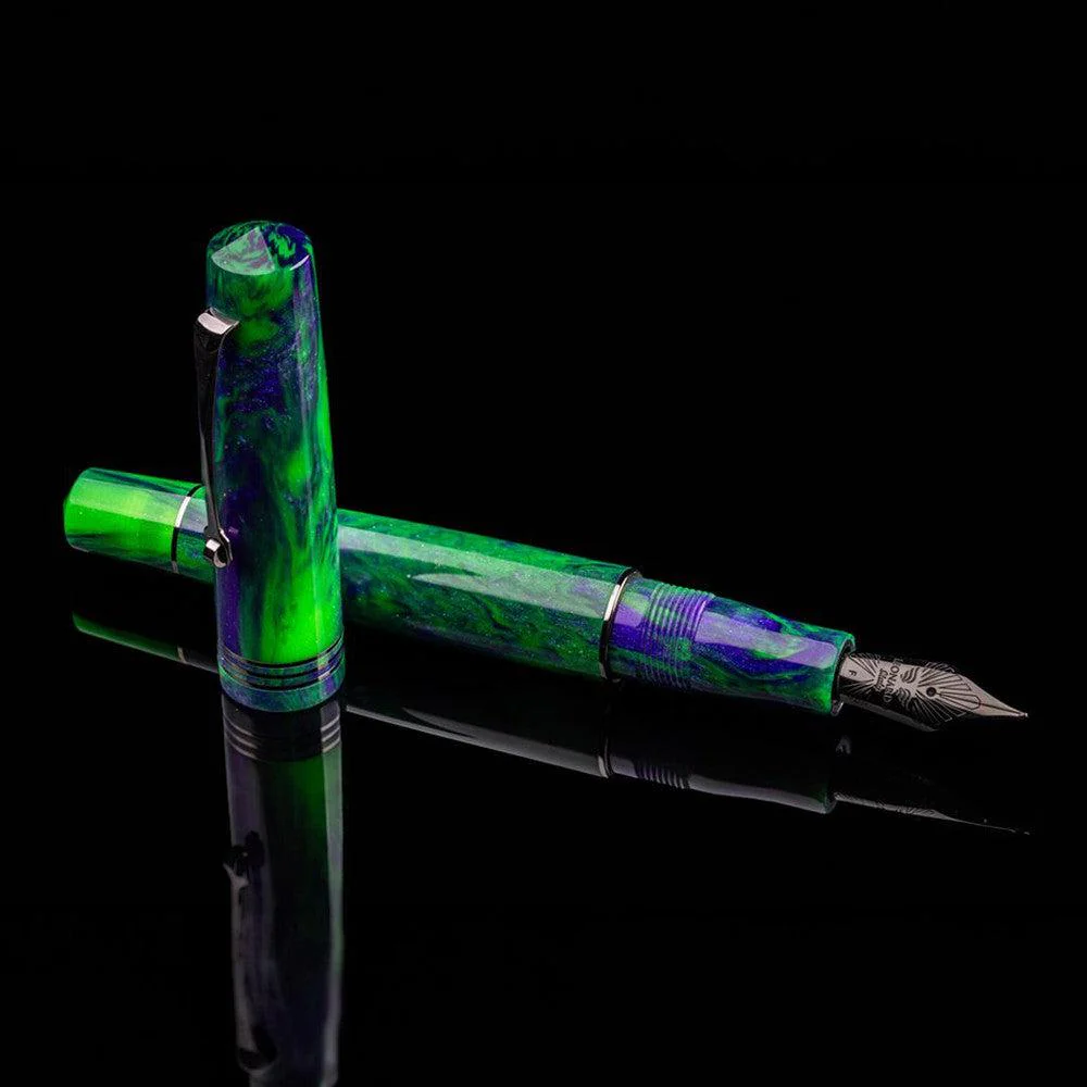 Leonardo × @scientificallyengineered Hatching Halloween "Poison Dart Frog" Fountain Pen - Image 8