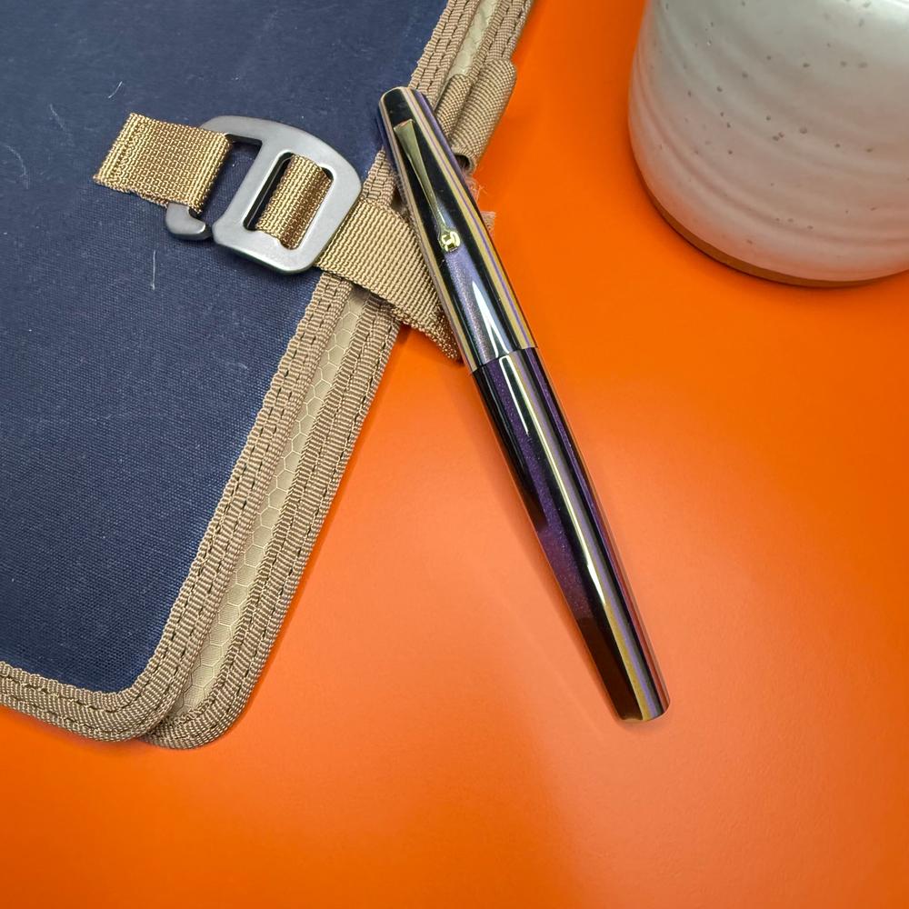 Leonardo × @wastedpaper - Essenza Poliedrica Leo Angeles Fountain Pen - Image 3