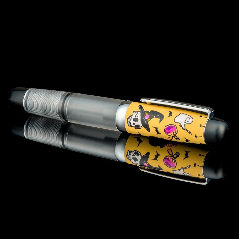 Opus 88 × @attilasultis Halloween Spooks Fountain Pen - Image 3