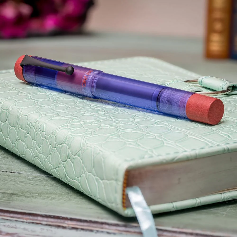 Opus 88 Fountain Pen - Demonstrator Veri Peri (2022) - Image 2