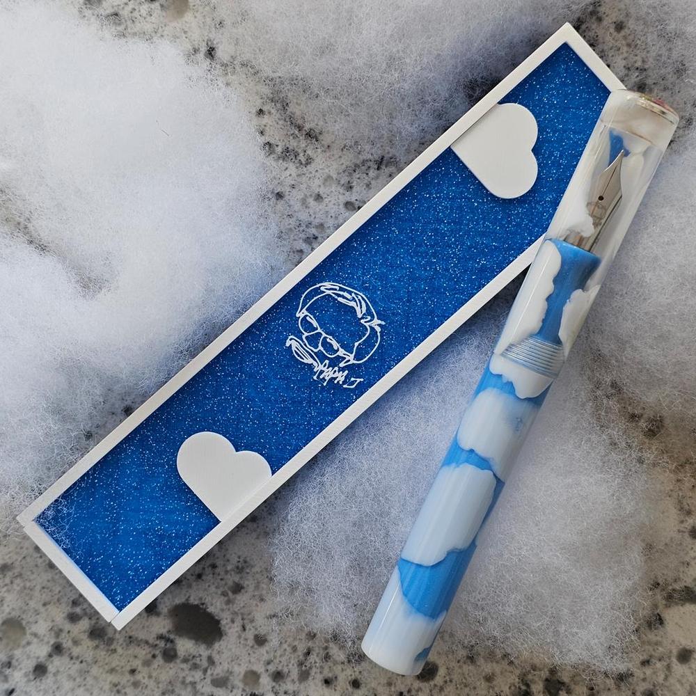 Papa J Studio × @wastedpaper Fear of Flying Fountain Pen - Image 4