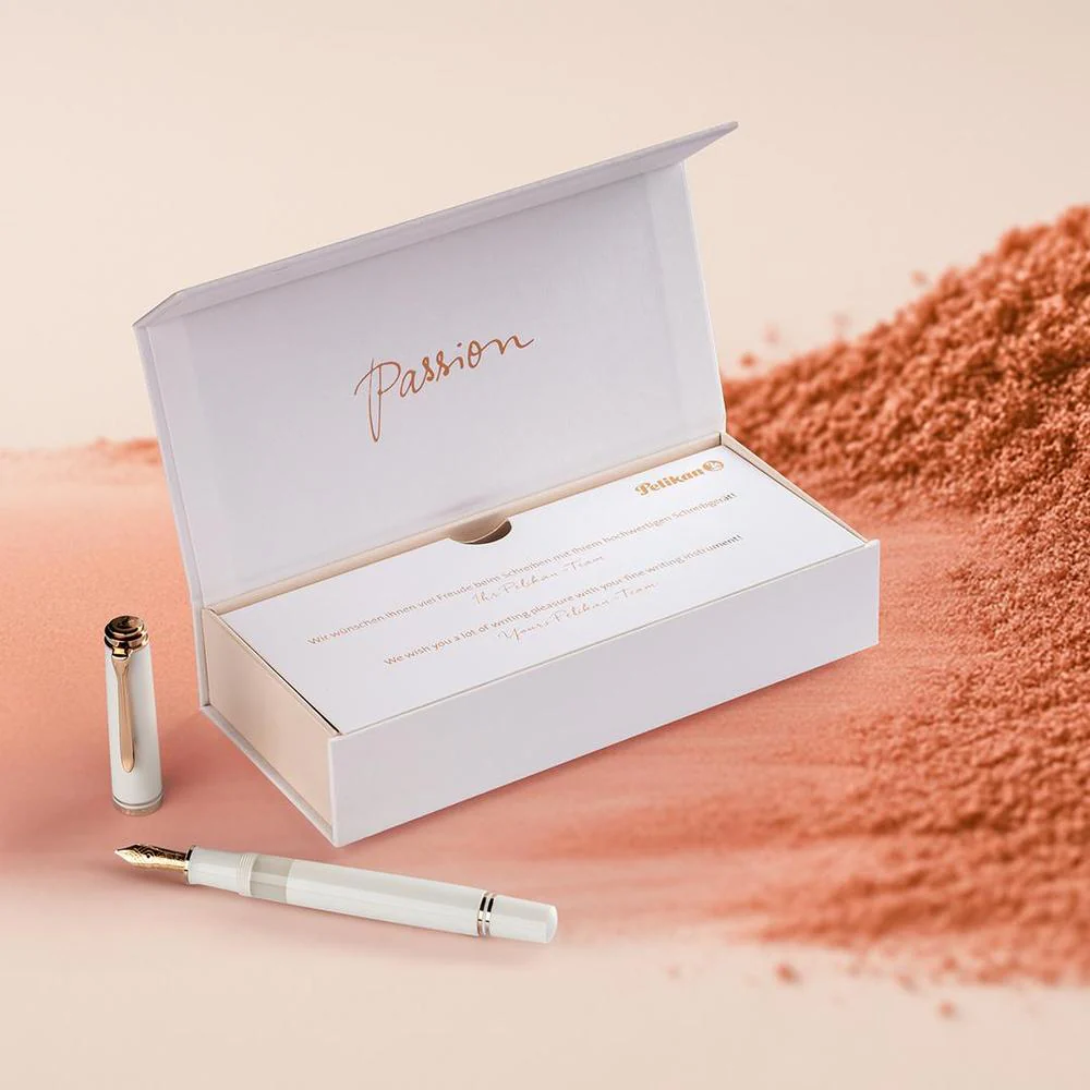 Pelikan Fountain Pen - M600 Souverän White & Rose Gold - Special Edition (2025) - Image 4