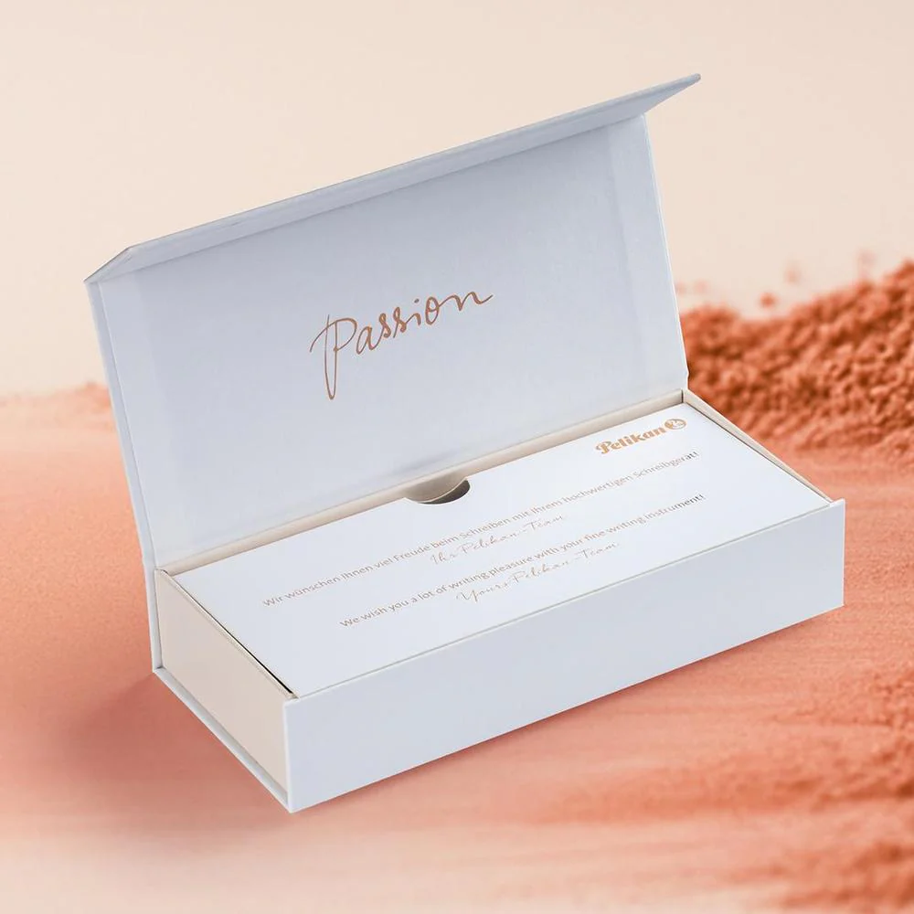 Pelikan Fountain Pen - M600 Souverän White & Rose Gold - Special Edition (2025) - Image 7