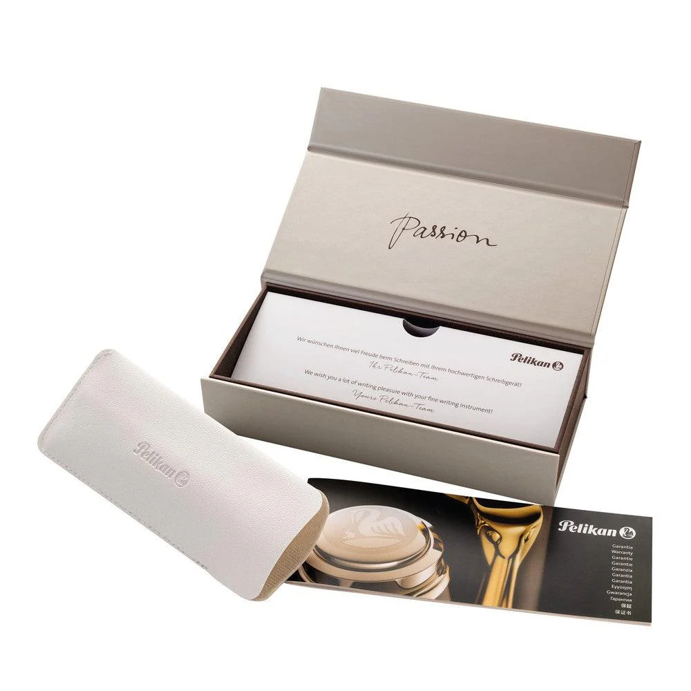 Pelikan Fountain Pen - M215 Classic Rings - Image 4