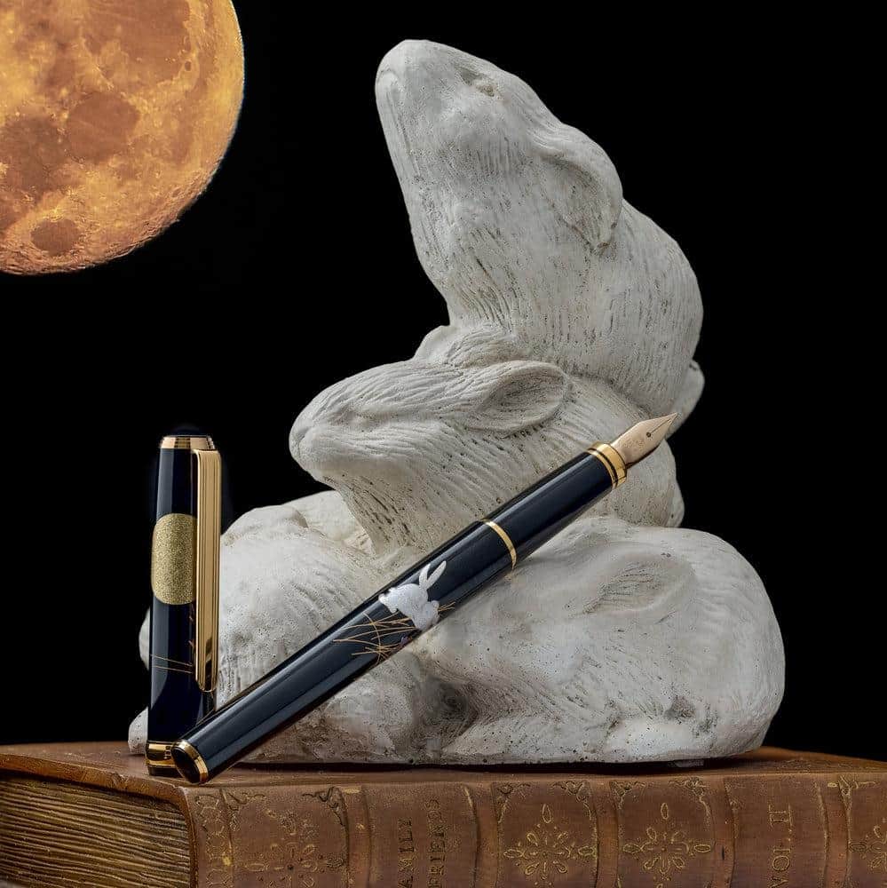Platinum Fountain Pen - Classic Maki-e - Image 3