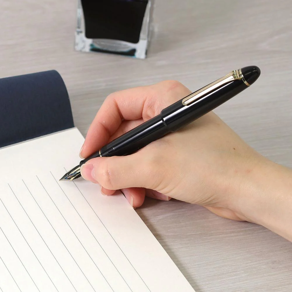 Sailor Fountain Pen - 1911 Casual L Gold Trim - Image 10