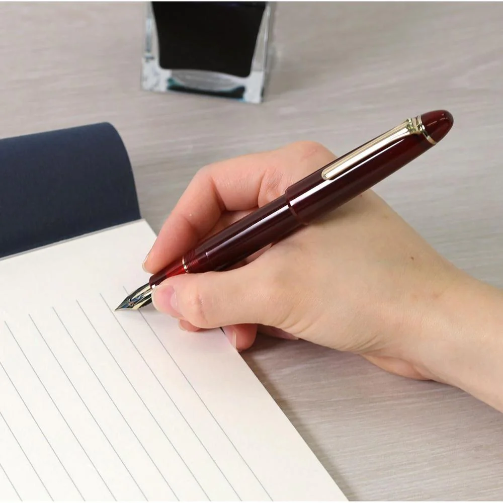 Sailor Fountain Pen - 1911 Casual L Gold Trim - Image 17