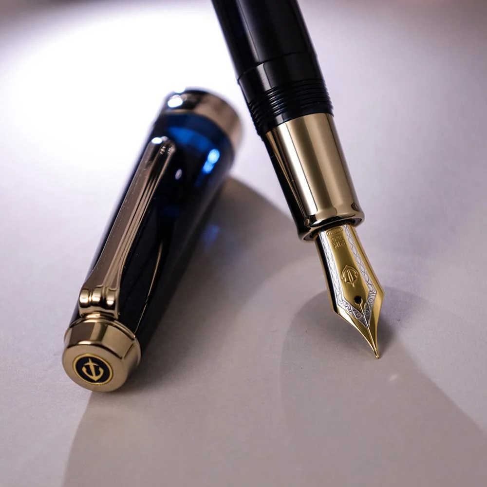 Sailor Fountain Pen - Professional Gear Anchor Gold Trim - Image 3