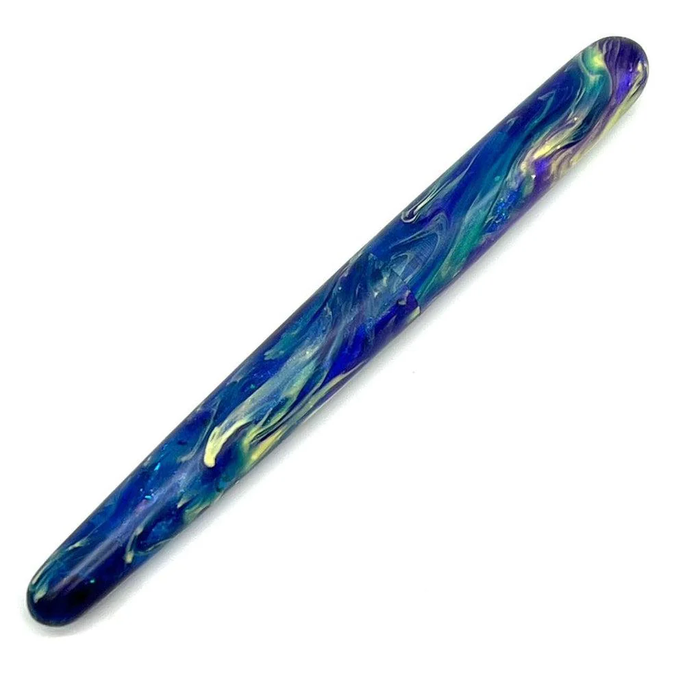 Tailored Pen Company × @cursive.not.inkluded Torch of Liberty Fountain Pen - Image 3