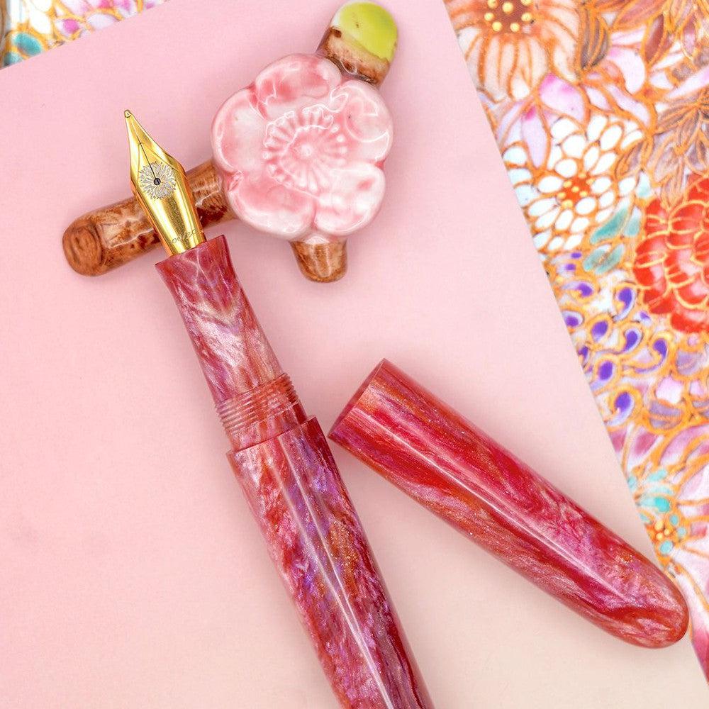 Tailored Pen Company × @nibsandflourishes - Dahlia Fountain Pen - Image 5