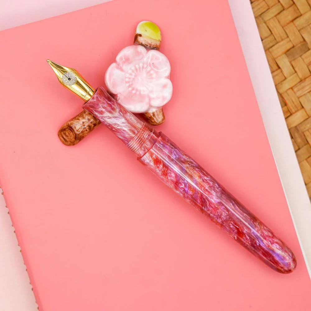 Tailored Pen Company × @nibsandflourishes - Dahlia Fountain Pen - Image 6