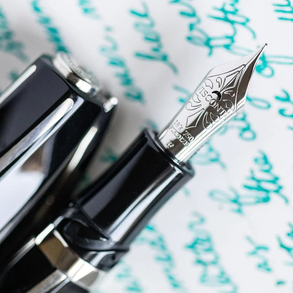 Visconti Fountain Pen - Black Divina Oversize - Image 2