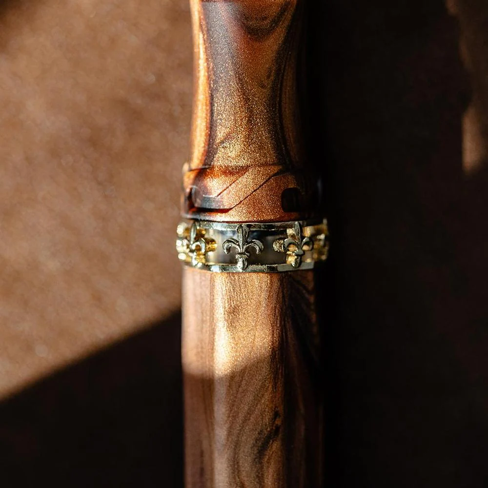 Visconti Fountain Pen - Medici Briarwood - Yellow Gold Trims - Image 5