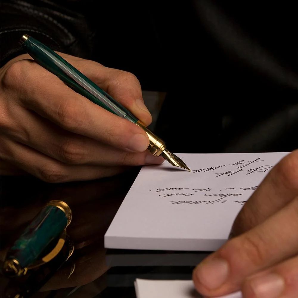 Visconti Fountain Pen - Van Gogh - The Novel Reader - Image 7